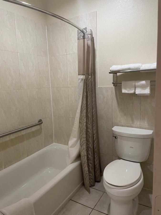 Raintree Inn And Suites Houston Exterior foto